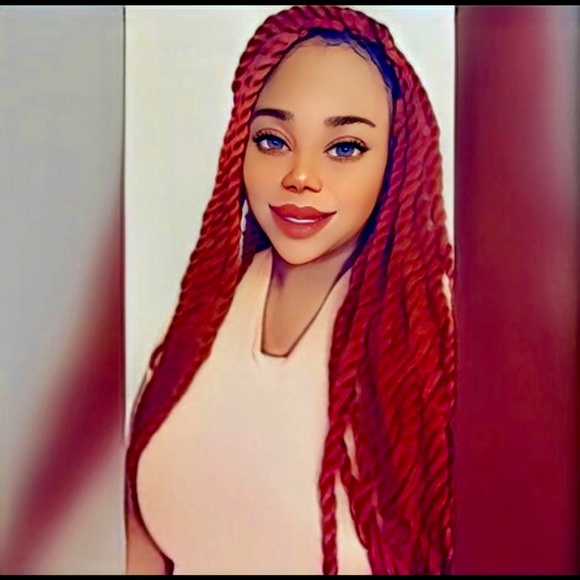 Meet your Posher, Bri - Picture 1 of 1